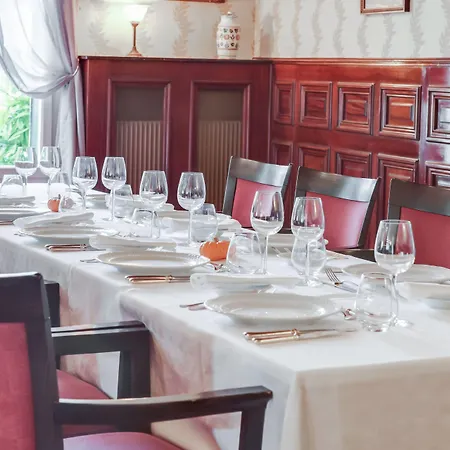 & Restaurant Le Relais D'aumale