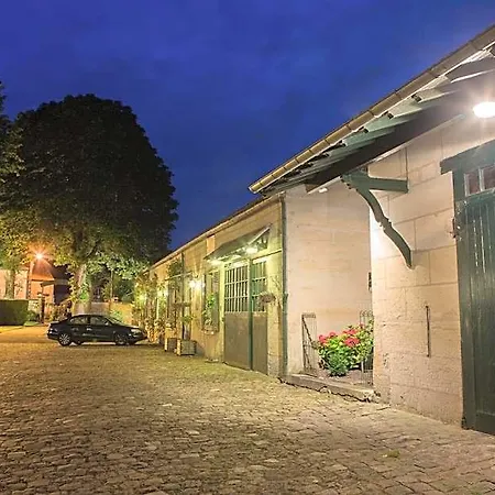 & Restaurant Le Relais D'aumale מלון Orry-La-Ville
