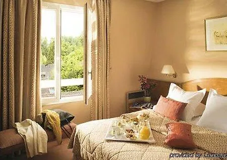 & Restaurant Le Relais D'aumale Hotel Orry-La-Ville