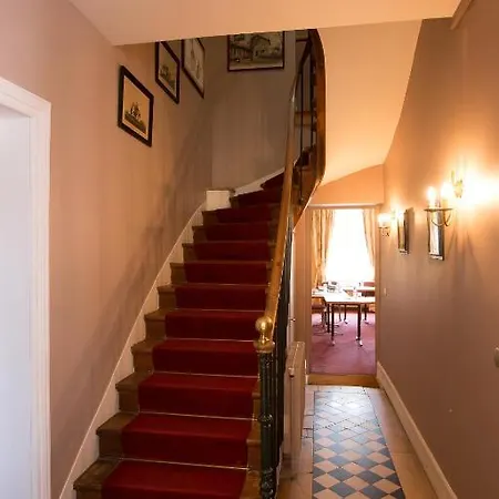 & Restaurant Le Relais D'aumale