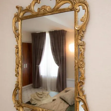 & Restaurant Le Relais D'aumale Hotell 3*