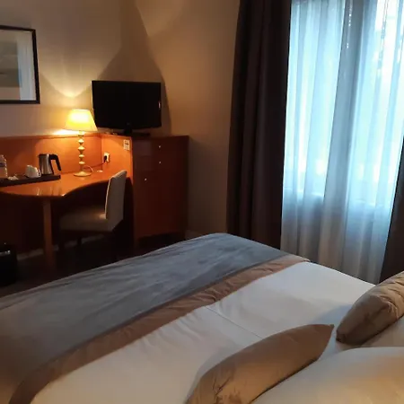 Hotell & Restaurant Le Relais D'aumale Orry-La-Ville