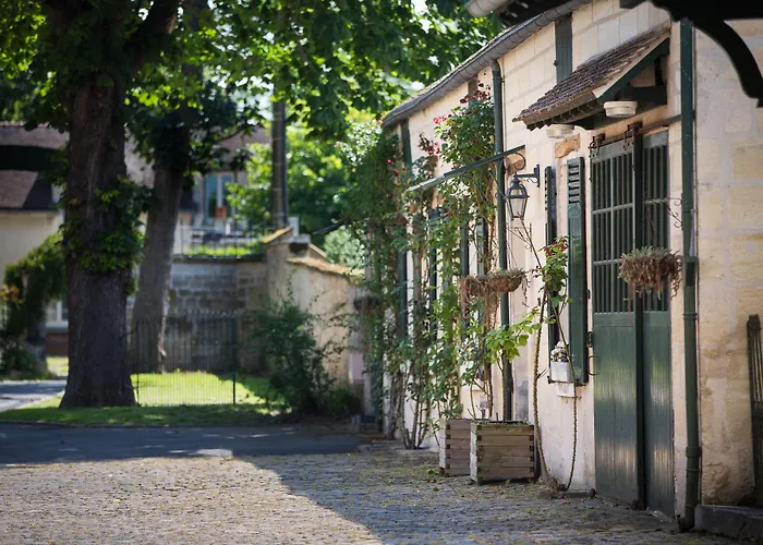 Relais D'aumale Hotel
