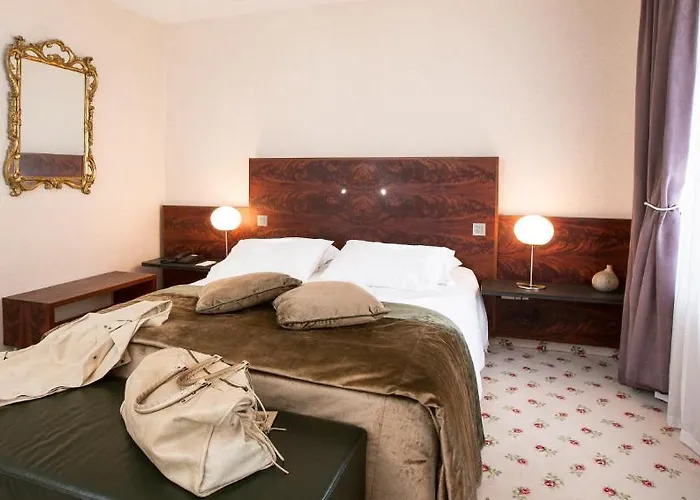 Relais D'aumale Hotel